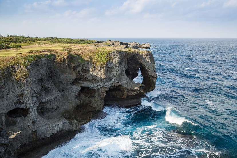 Cape Manzamo cliff and its coral limestone arch, Onna